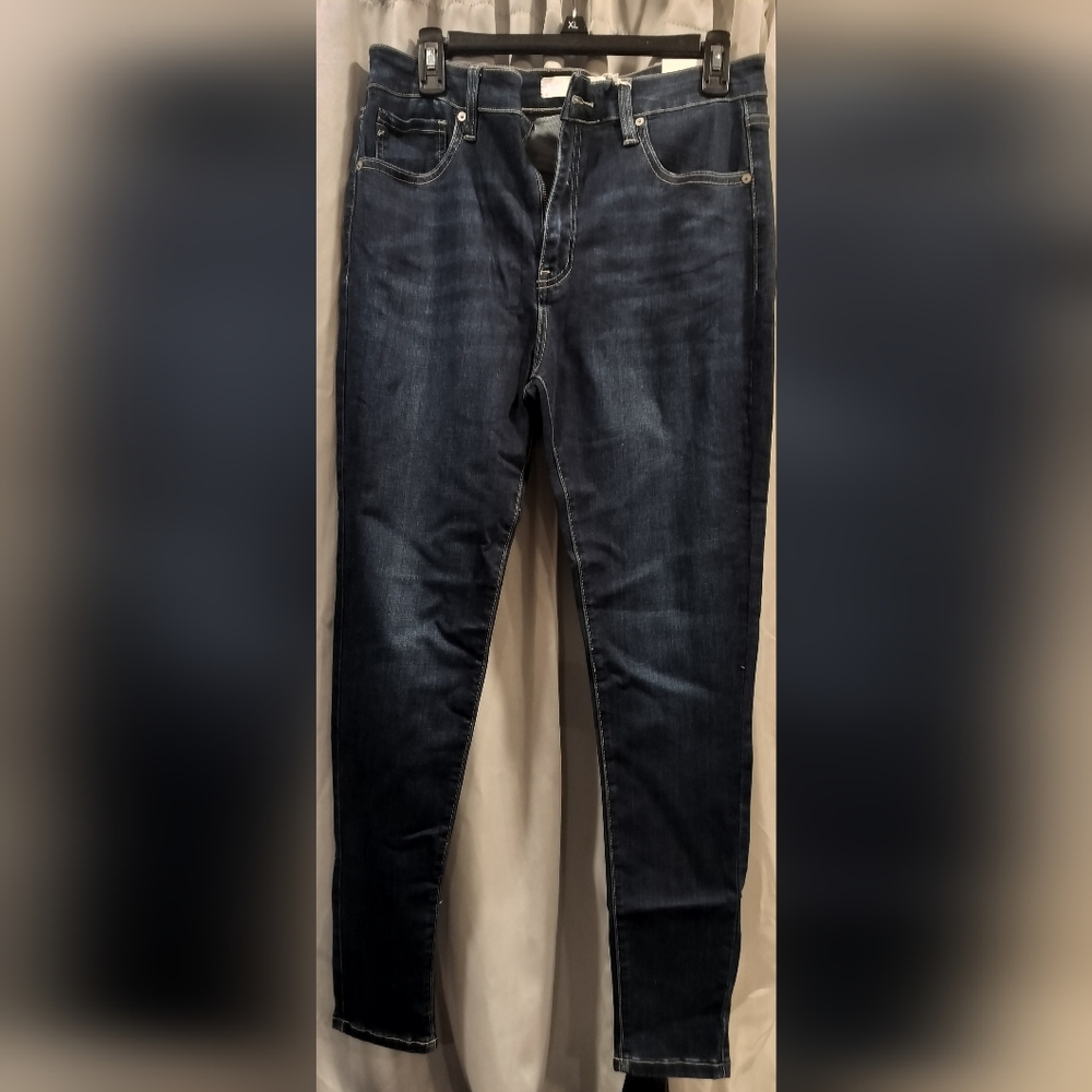 Hi-Rise skinny jeans